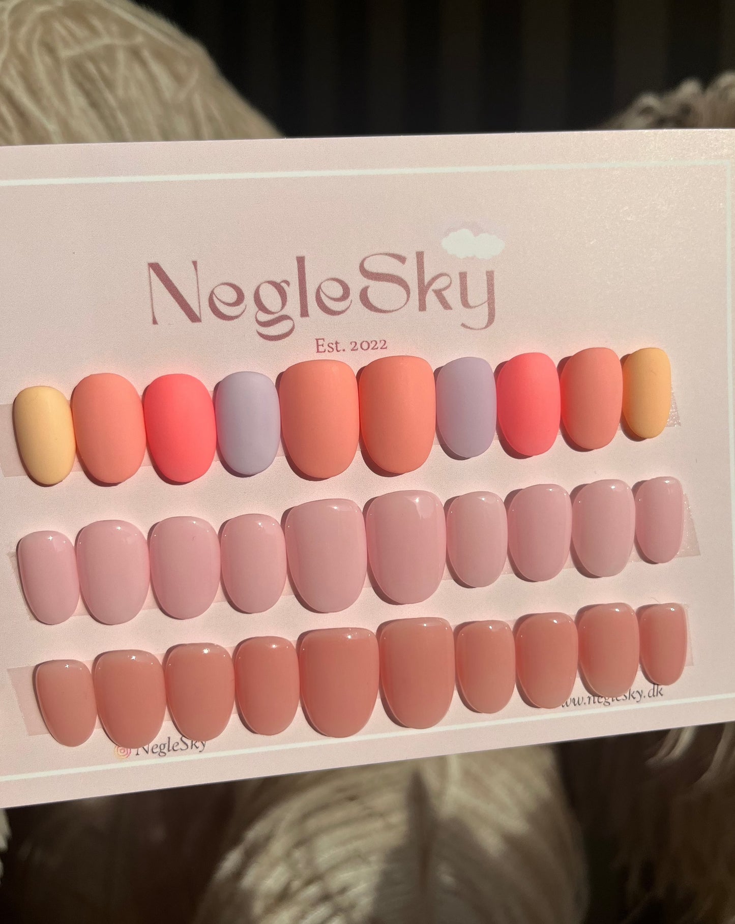 3x Gel press on negle Solid Sæt Bundle. Vælg selv farver. Her er eksempler på 3x Solid Sæt Bundle.