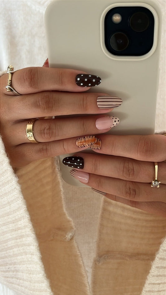 Cozy Couture - NegleSky