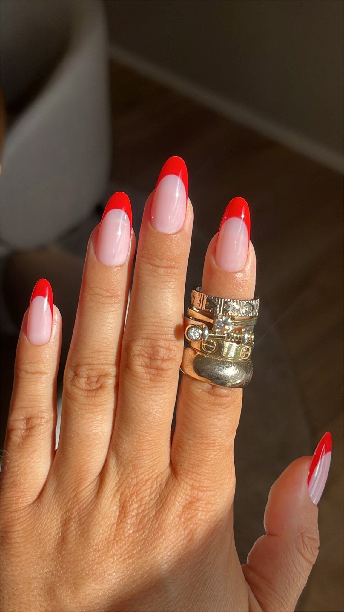 Red French - NegleSky