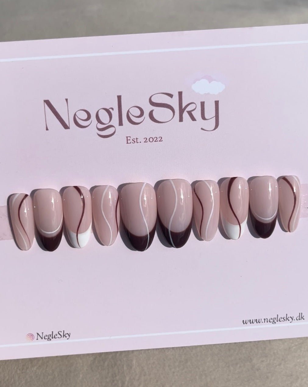Twirly - NegleSky